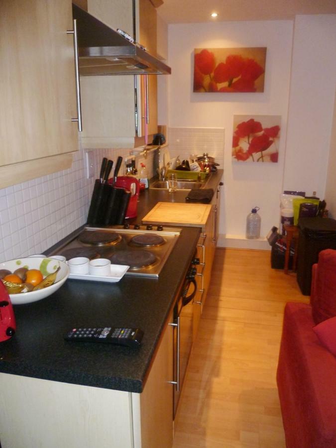 Luxury Town Centre Apartment キンセール エクステリア 写真